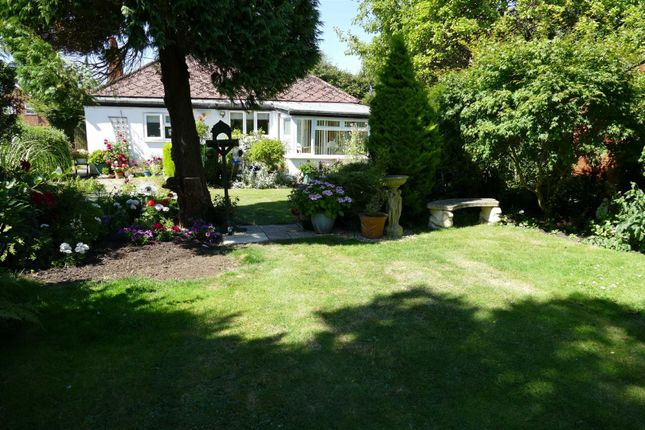 Thumbnail Detached bungalow for sale in Oxford Road, Calne