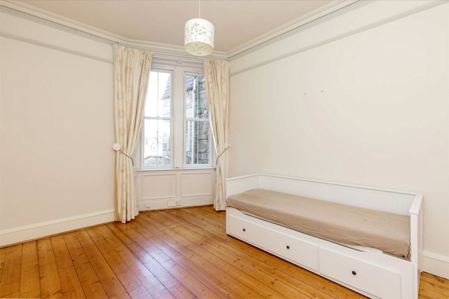 Flat for sale in 15/1, Learmonth Gardens, Comely Bank, Edinburgh