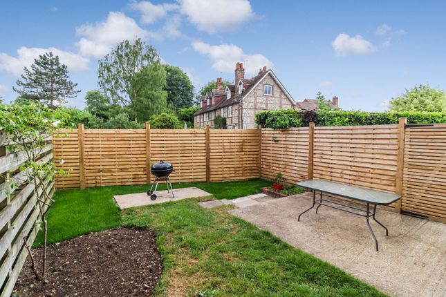 14, Meades Lane, Buckinghamshire photo 3