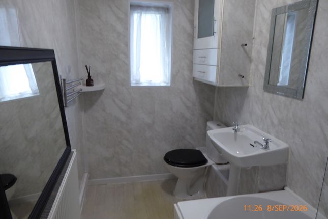 26, Ralph Drive, Stoke-on-Trent photo 3