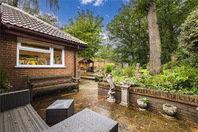 Bungalow for sale in Oakway, Studham, Central Bedfordshire