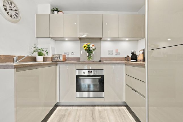 106 Colliford Road, Grays photo 3