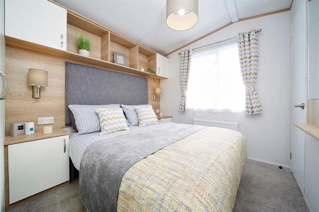 Mobile/park home for sale in Sleaford Road, Tattershall, Lincoln