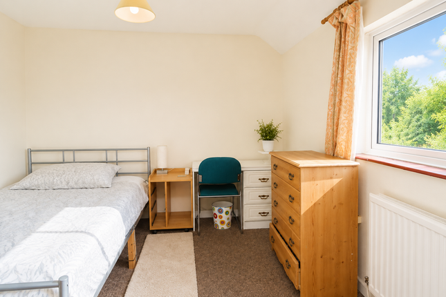9, Homestall Road, Guildford photo 3