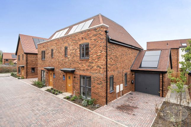 3-bed semi-detached on Brookwood Road, Petersfield, £575,000