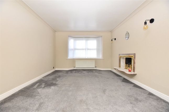 19, Frensham Avenue, Leeds photo 3
