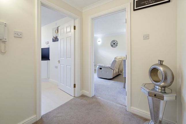 Wetherby Road, Harrogate photo 4