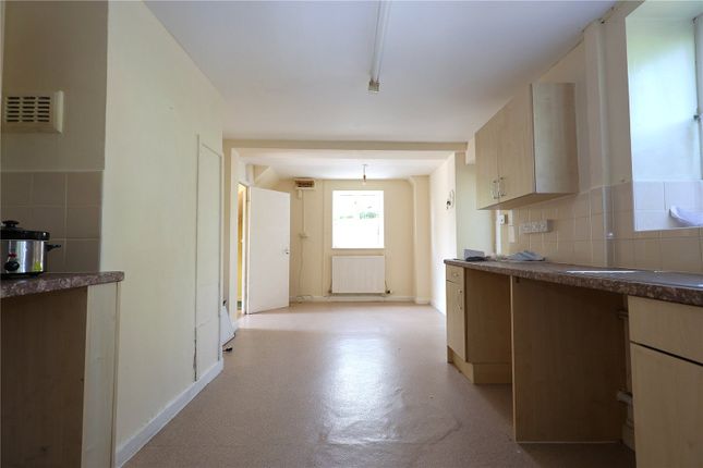 12, Childe Road, Kidderminster photo 4
