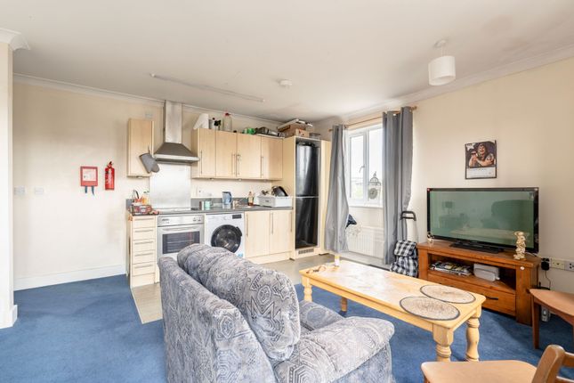 26 Wherry Road, Norwich photo 3