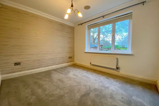 Flat 6, Ashurst Close Randalls Road, Leatherhead photo 5