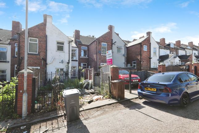 15, Dove Hill, Barnsley photo 2