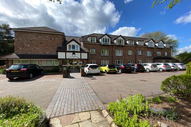 Thumbnail Flat for sale in Victoria Road, Wilmslow