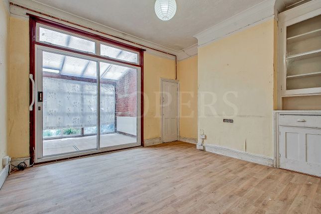 55, Fleetwood Road, London photo 4