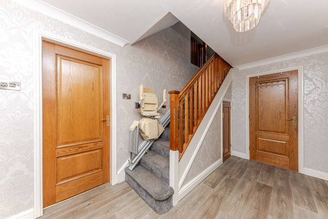 5, Lambert Road, Grimsby photo 4
