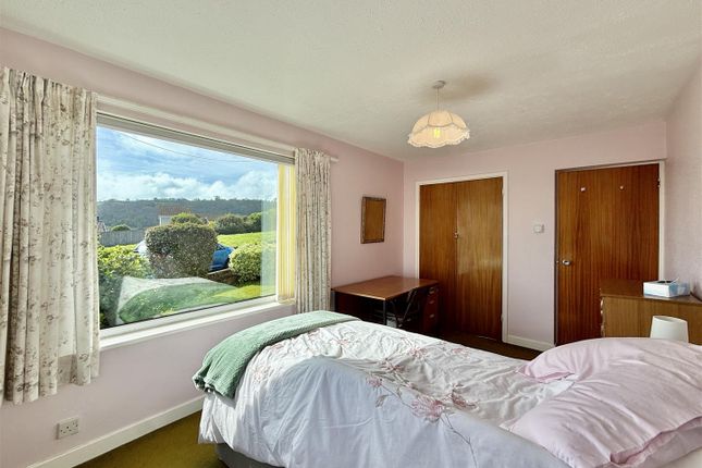 4, Summerlands Close, Brixham photo 4