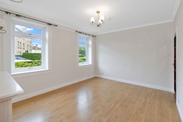 4/2, Whitson Terrace, Edinburgh photo 2