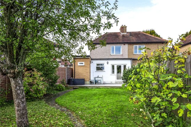 17, Burnham Avenue, Middlesex photo 4