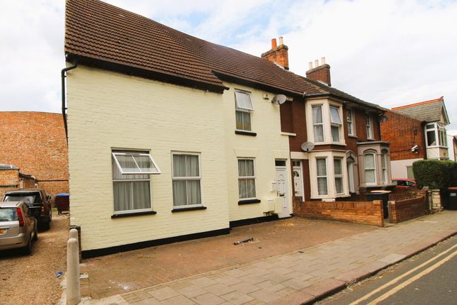 Thumbnail End terrace house for sale in Foster Hill Road, Bedford