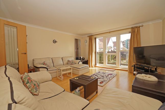 61, Tintagel Way, Portsmouth photo 3
