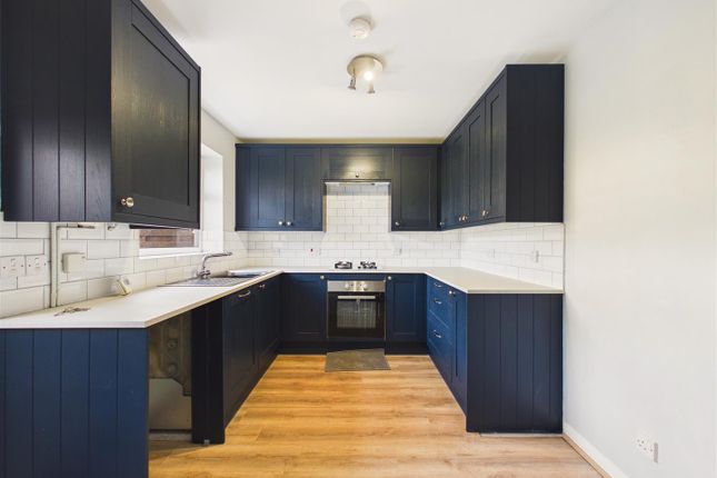 4, Canon Tardrew Court, Hessle photo 4