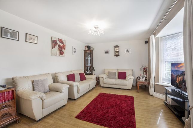 5, Haddesley Road, Dunmow photo 3