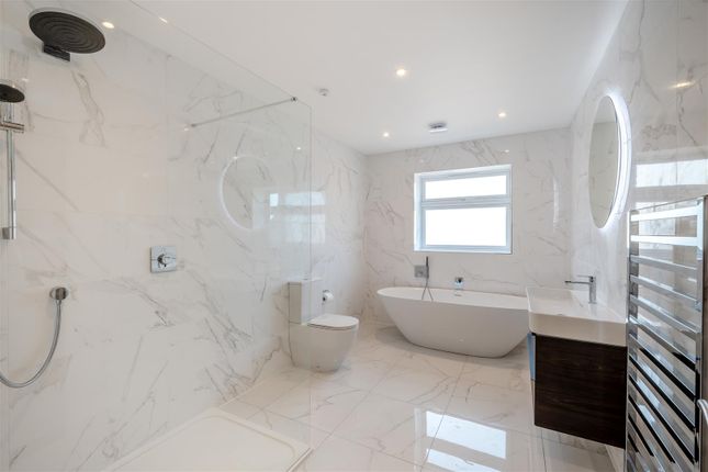 8652668-Interior32.Jpg