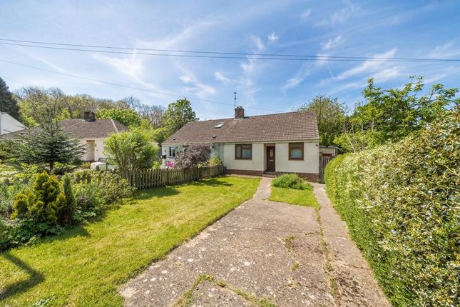 Thumbnail Bungalow for sale in Songers Close, Botley, Oxford