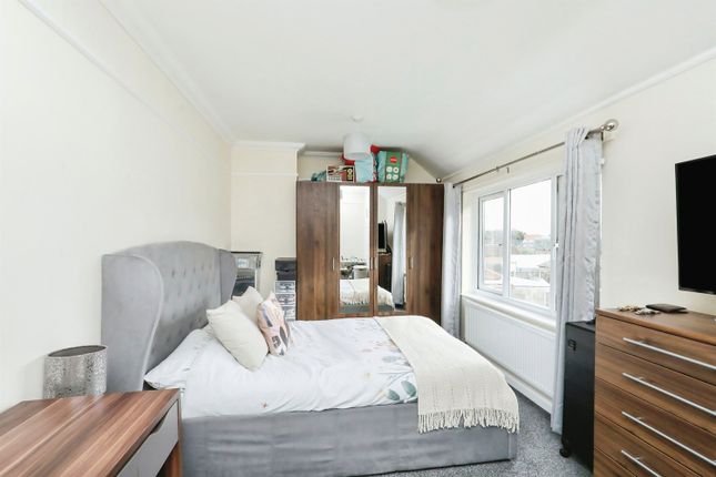 End terrace house for sale in Bignold Road, Norwich