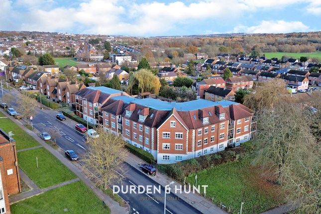 2-bed flat on Flat 30, Hubbard Court Valley Hill, Loughton, £390,000