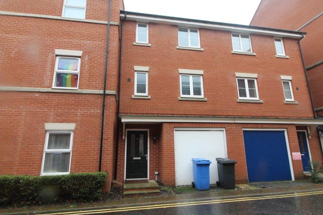 Thumbnail Town house to rent in Braeburn Close, Ipswich