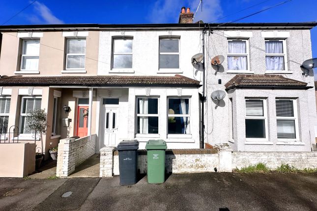 Terraced house to rent in Edinburgh Road, Bexhill-On-Sea
