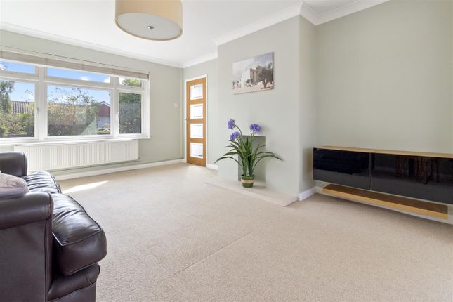4, Eastergate Close, Worthing photo 4