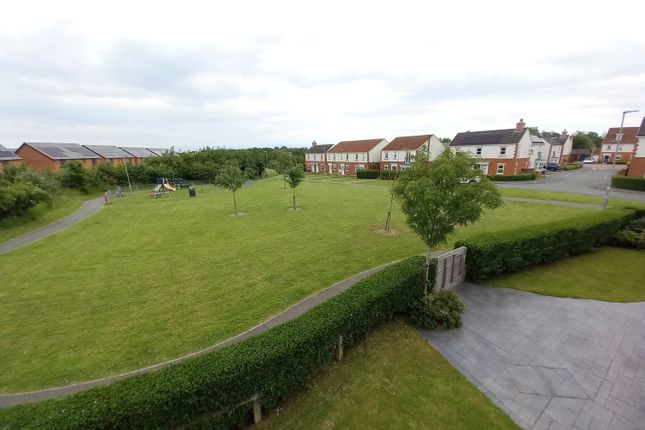 21, Magnolia Walk, Spennymoor photo 2