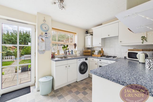 19, Dewar Drive, Daventry photo 4