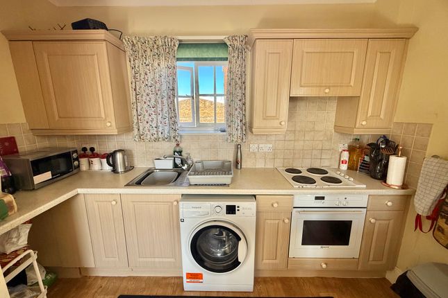 7, William House Court, Westbury photo 3