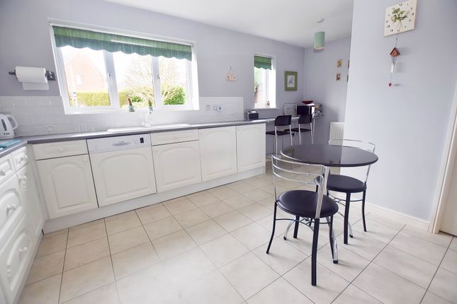 16, Ellam Piece, Market Drayton photo 3