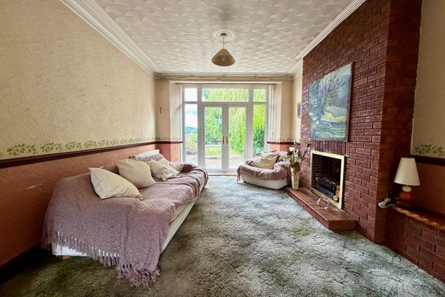 2 Penallta Villas, Ystrad Mynach photo 4