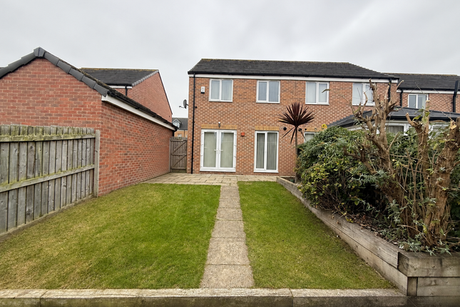 19, Friarwood Avenue, Pontefract photo 4