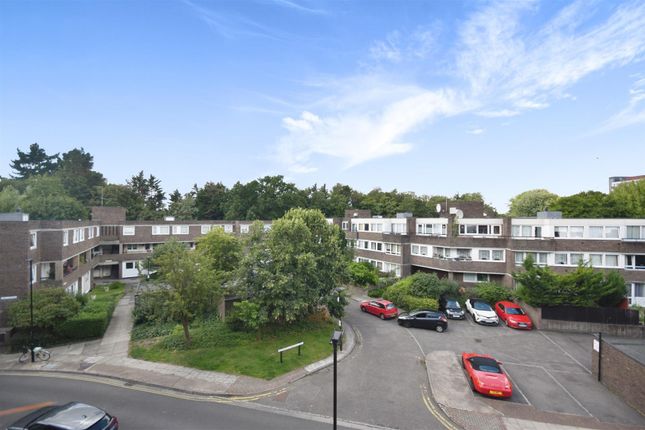 Flat for sale in Otho Court, Augustus Close, Brentford