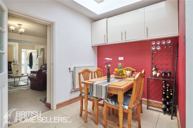 56, Whiteman Street, Wiltshire photo 4
