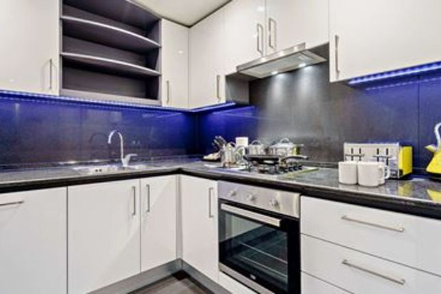 Apt 91a, 39 Westferry Circus, London photo 3