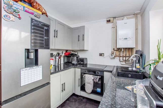 15, Larkspur Croft, Boston photo 3
