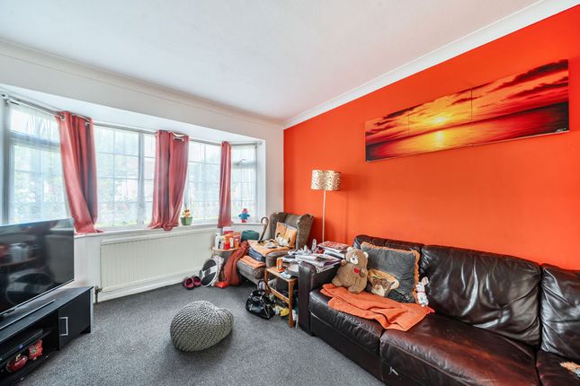 9, Raglan Court, South Croydon photo 4