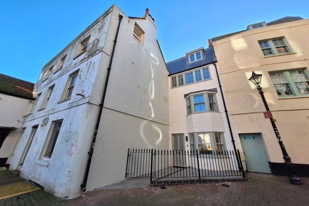 Thumbnail Property to rent in Little East Street, Brighton