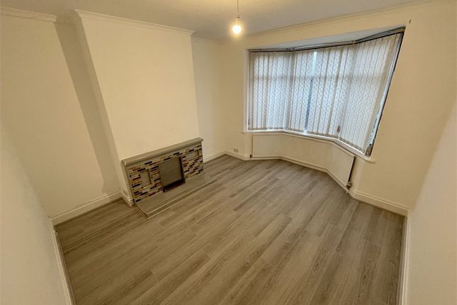 9, Willowbank Avenue, Bolton photo 5