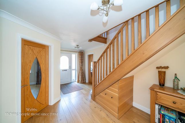 5, Oakfield Close, Rugeley photo 3