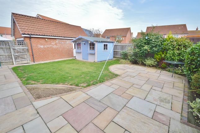 20, Legerton Drive, Clacton-On-Sea photo 4