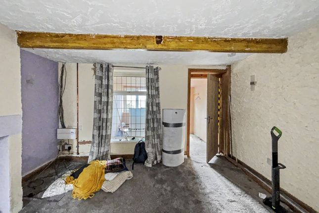 95, Bierley Lane, Bradford photo 3