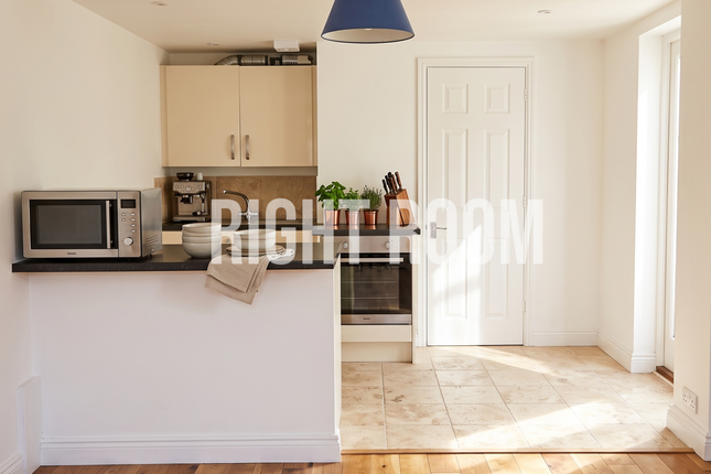 D-4 Beaufront Close, Camberley photo 3