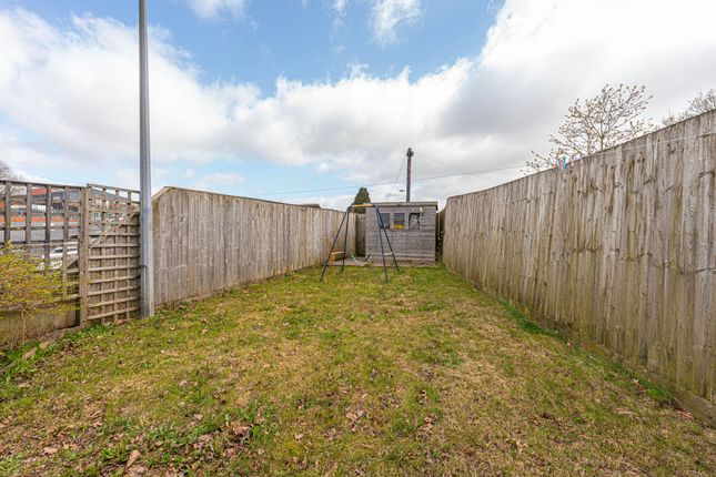 6 Folly Road, Pontypool photo 4